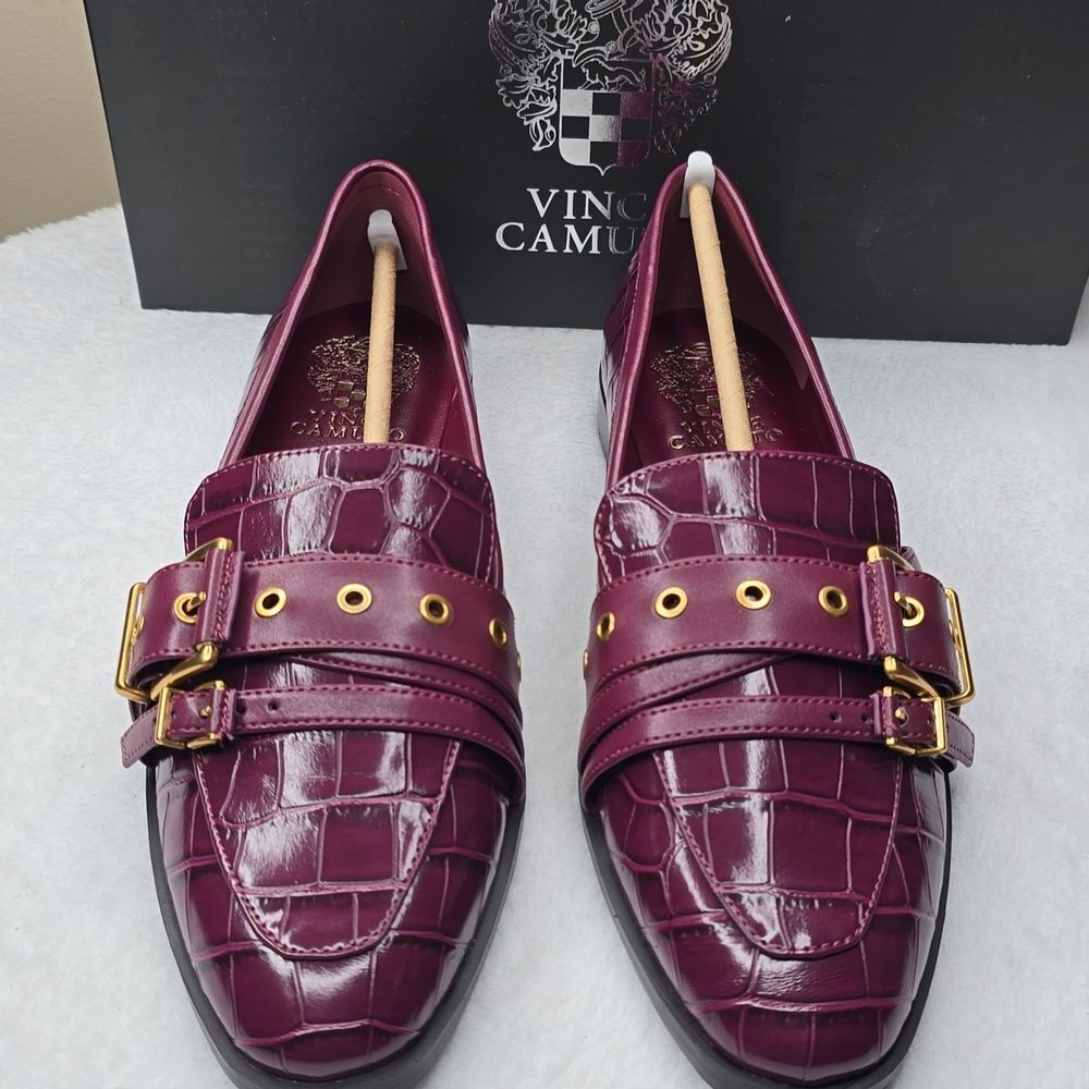 NIB Vince Camuto Calyra Slip-On Loafer Color Wineberry - Picture 2 of 9